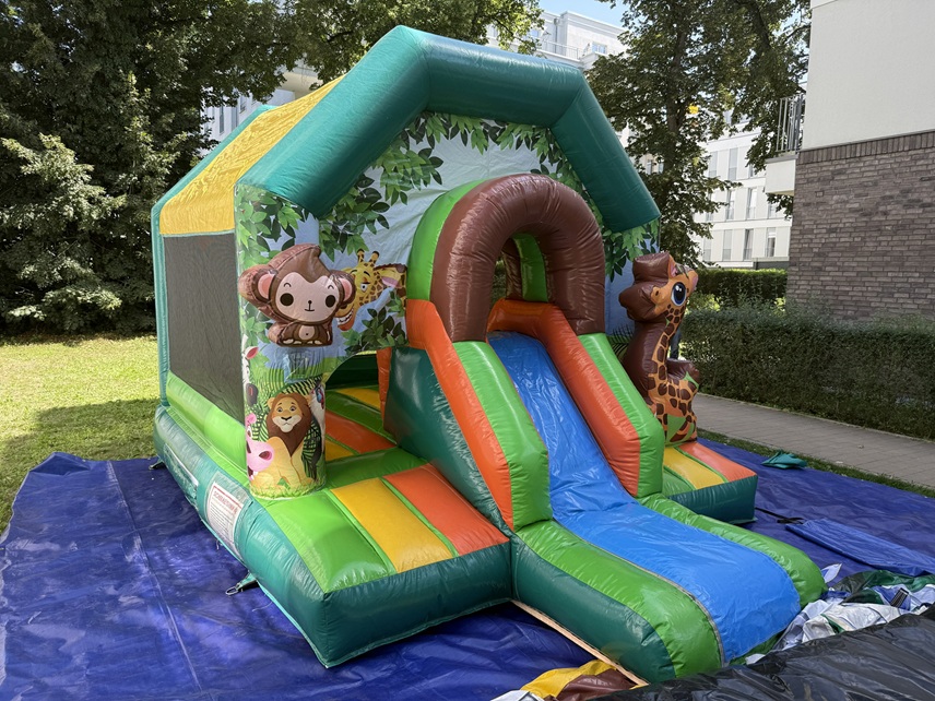 Hüpfburg Dschungel mieten in Potsdam
